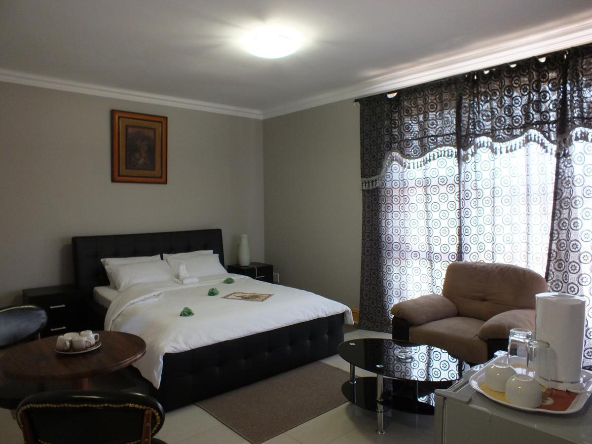 Royal Castle Guest House Windhoek Dış mekan fotoğraf